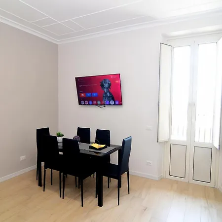 San Giovanni Lejlighed Rom